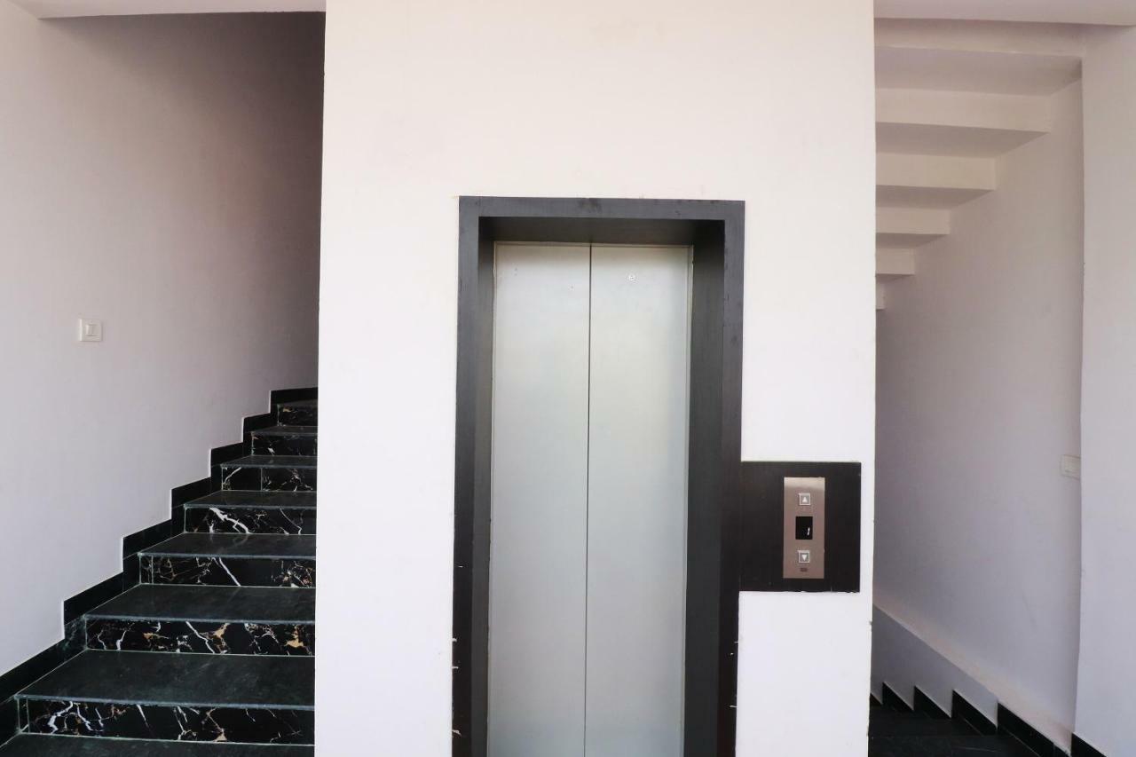 Oyo 39774 Hotel Kanishka Residency Jabalpur Exteriér fotografie