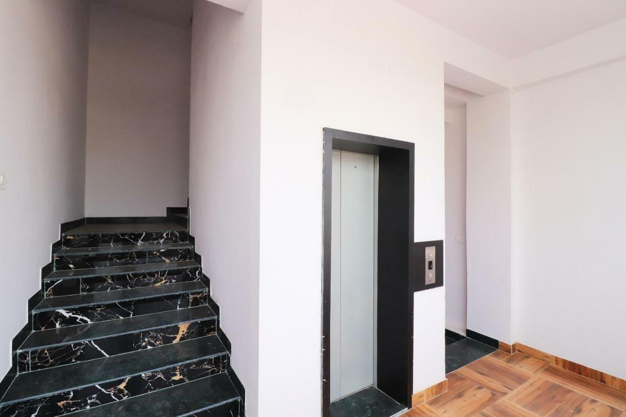 Oyo 39774 Hotel Kanishka Residency Jabalpur Exteriér fotografie
